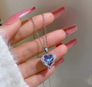 Okyanusun Kalbi Gümüş Renk Paslanmaz Çelik Kolye