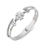 Çoklu Yonca Figürlü Taş Detaylı Gümüş Renkli Çelik Kelepçe Bileklik