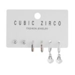 Kilit Kalp Detaylı Gümüş Renkli Çelik 6’lı Küpe Seti