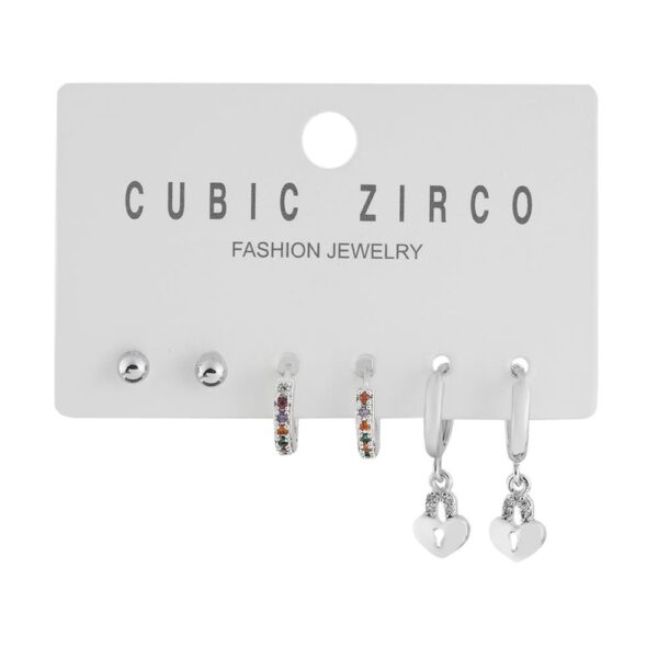 Kilit Kalp Detaylı Gümüş Renkli Çelik 6’lı Küpe Seti