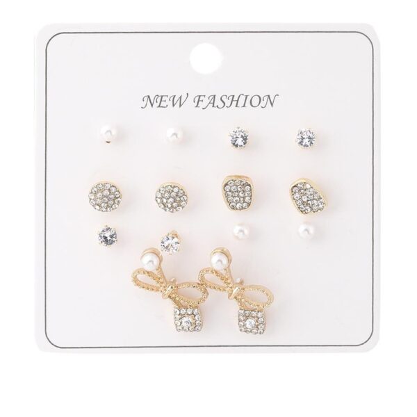 Taş ve İnci Detaylı Gold Renk Bijuteri Küpe Seti