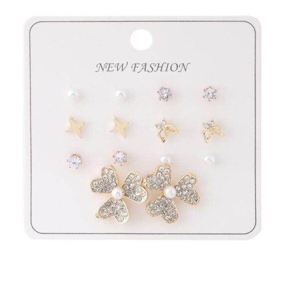 Kelebek ve Yıldız Figürlü İnci Detaylı Gold Renk Bijuteri Küpe Seti