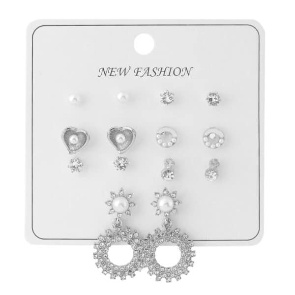 İnci ve Taş Detaylı Silver Renk Bijuteri Küpe Seti