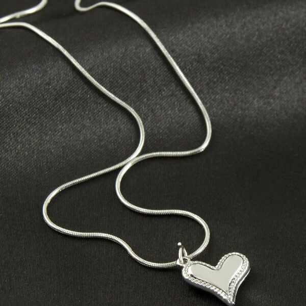 Kalp Figürlü Silver Renk Paslanmaz Çelik Kolye