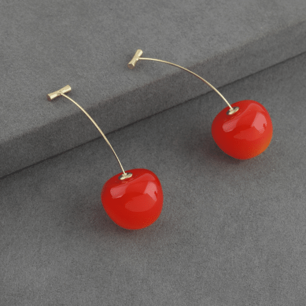 Kırmızı Kiraz Figürlü Gold Renk Uzun Bijuteri Küpe