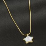 Yıldız Figürlü Gold Renk Paslanmaz Çelik Kolye