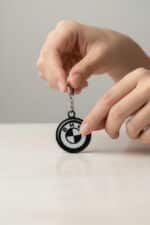 BMW Logosu Figürlü Hareketli Anahtarlık - Görsel 2