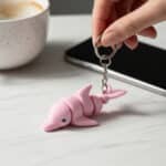 Pembe Yunus Figürlü Hareketli Anahtarlık